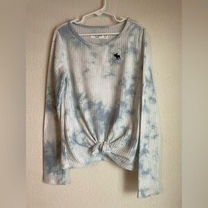Abercrombie Kids Blue Tie-Dye Long Sleeve Tee with twist front size 9/10
